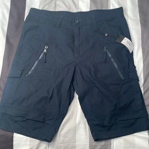 Mens Armani Shorts - size 32